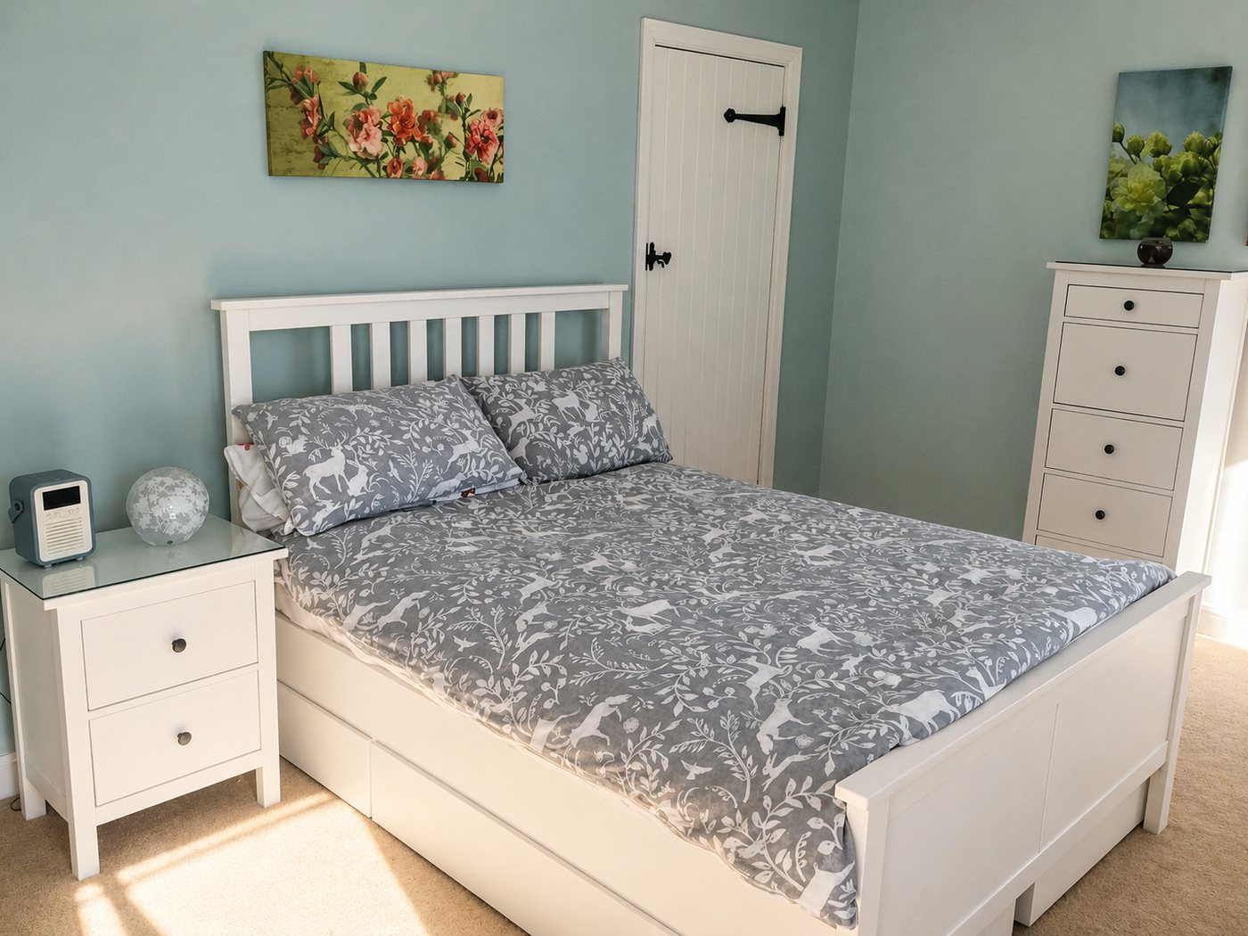 A bright double room at Southbourne Guest House
